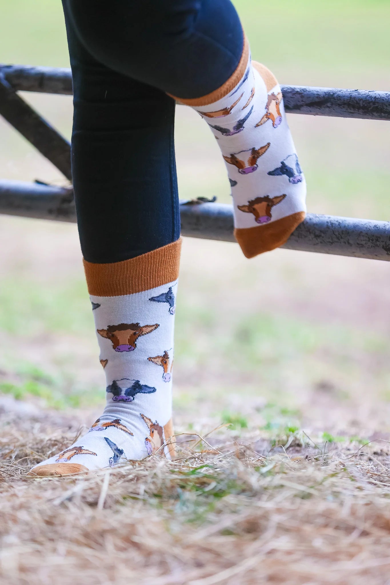 Mix Cow Crew Socks