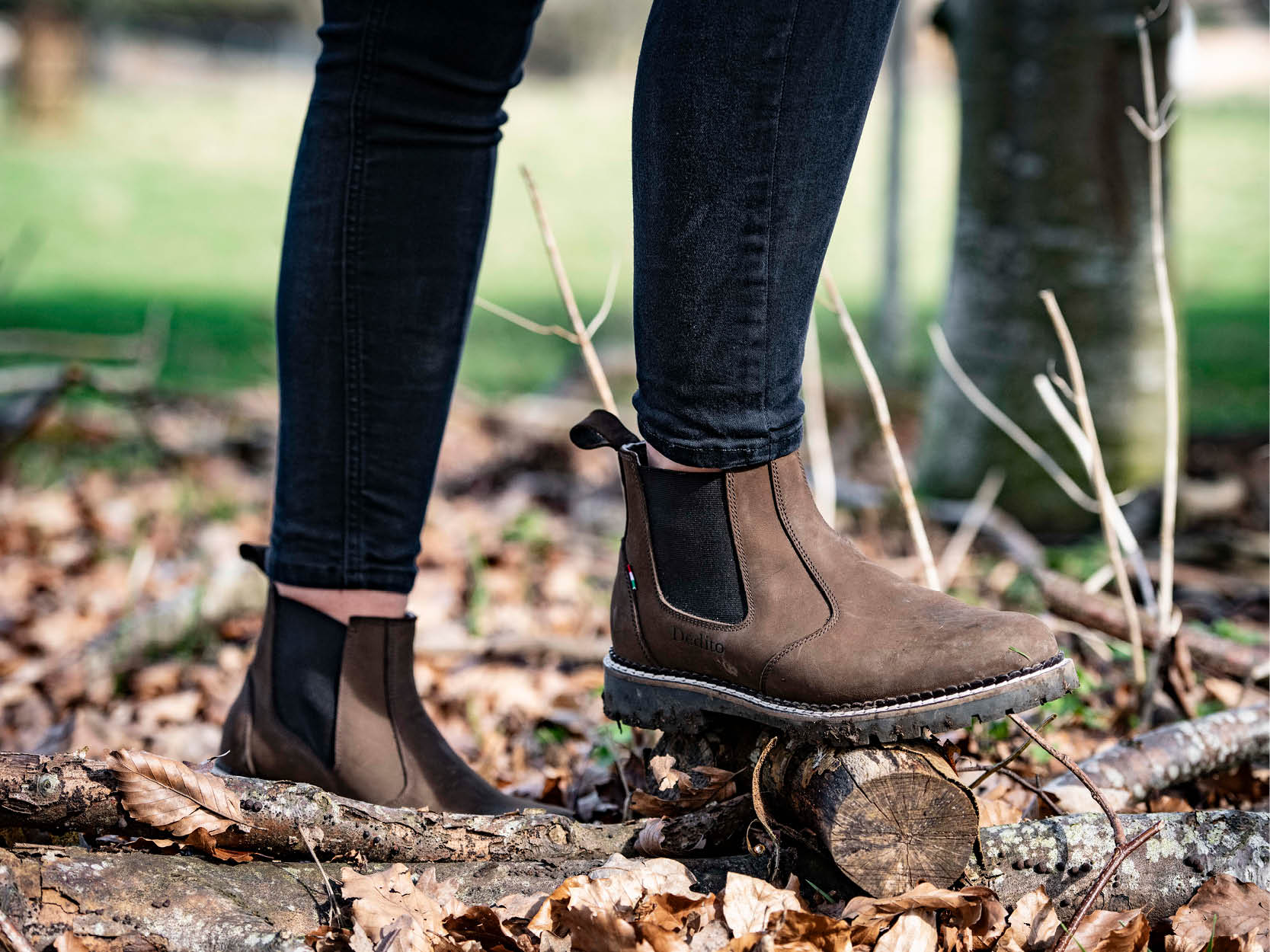 Omnio: Leather Chelsea Boot - Nubuck - WOODLAND STORM